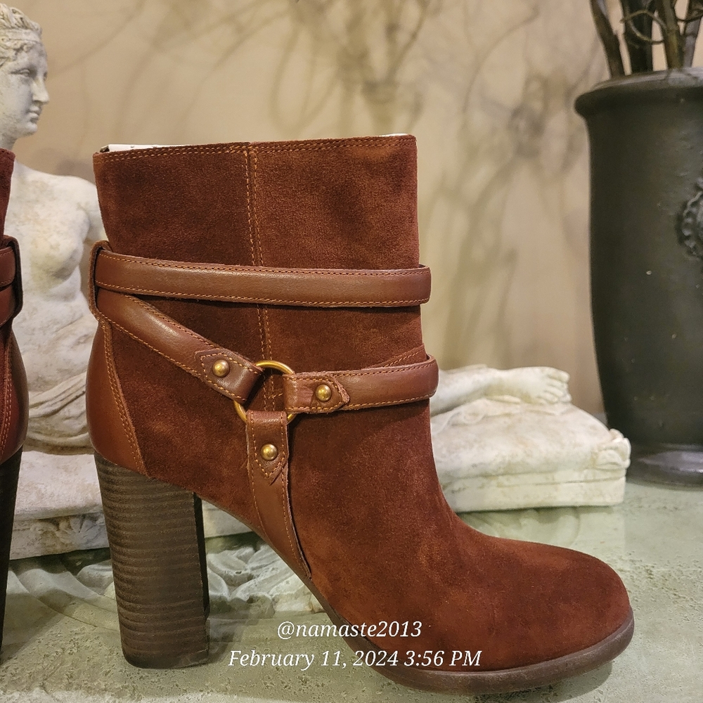 Ugg Dandridge Suede Heeled Boot Hardware Buckle Designer  Slip-On #765 - Picture 8 of 14